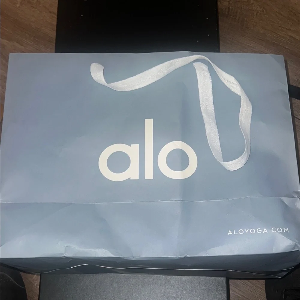 ALO Yoga Light Blue Tote Bag with White Handles - Picture 1 of 1